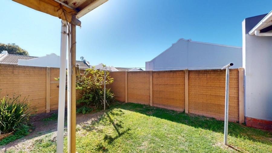 2 Bedroom Property for Sale in Kabega Park Eastern Cape